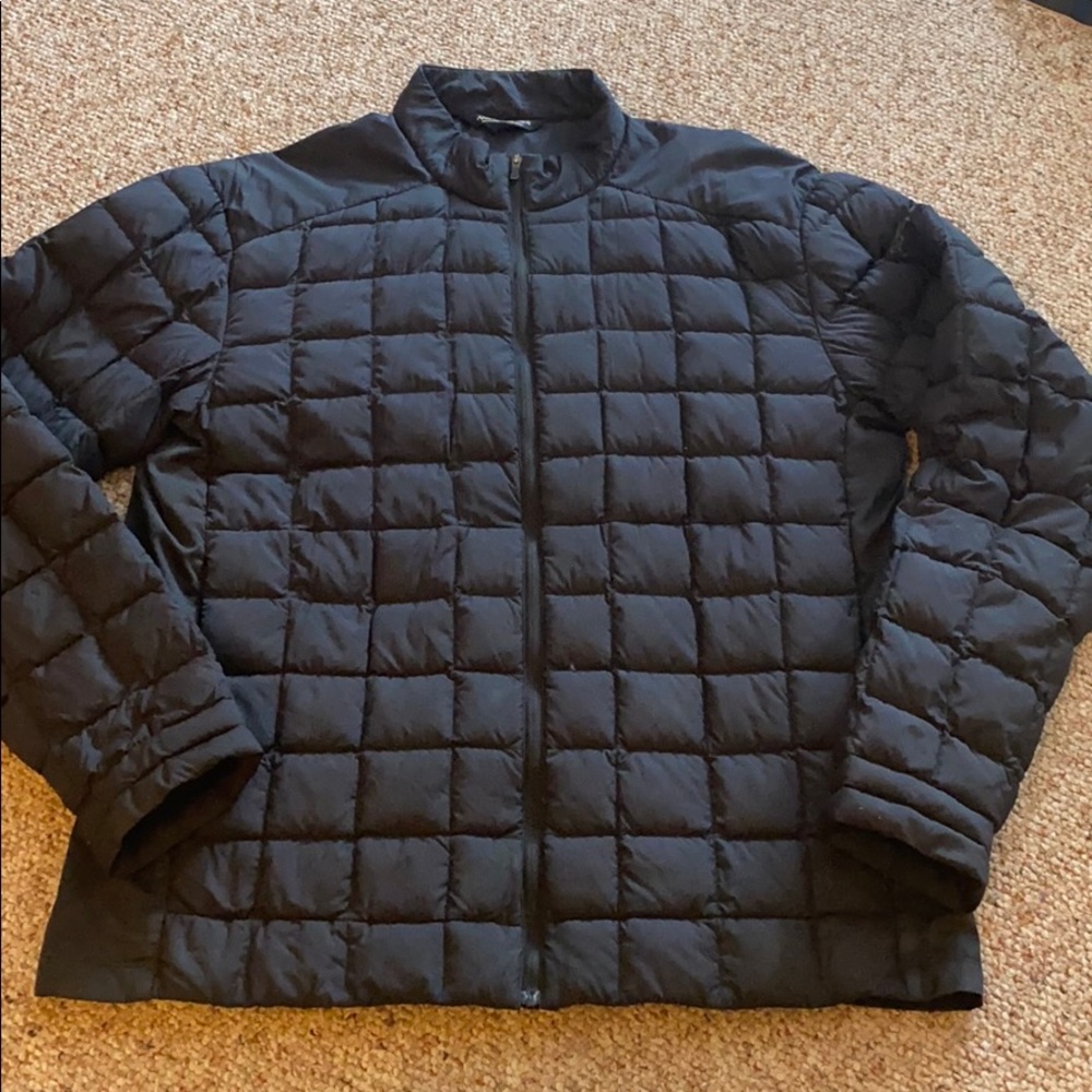 Men’s Arc’Teryx puffy jacket